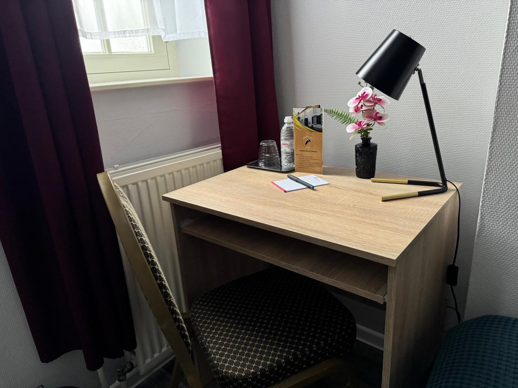 B&B Maria Hart Weert Exterior foto